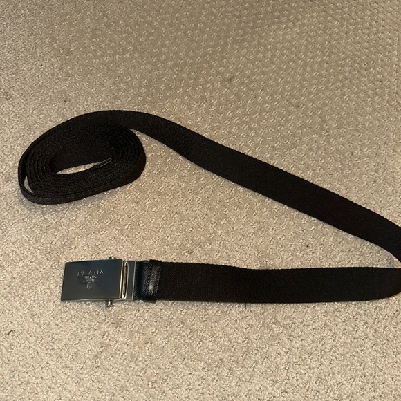 Prada Utility Belt - 100% Authentic - Picture 2 of 5